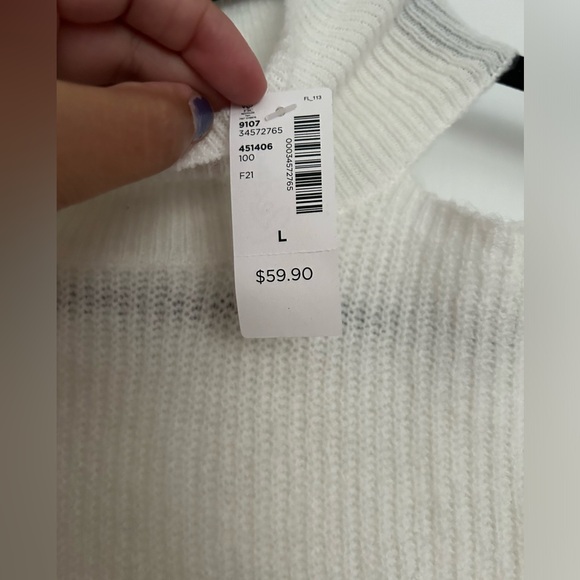 Off-white Turtleneck - Picture 4 of 7